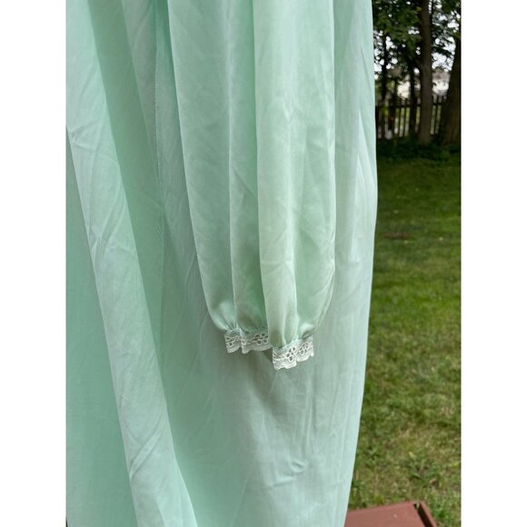 Vintage Sears Mint Green Nylon Nightgown With Lace Detail & Smocked Bodice Women - Picture 4 of 9